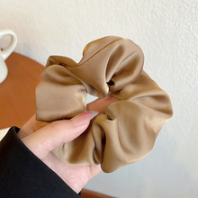 Load image into Gallery viewer, Hair Scrunchies
