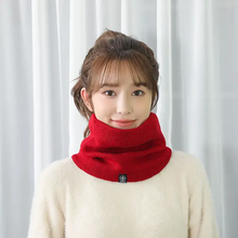 Load image into Gallery viewer, Winter Warmth Scarf
